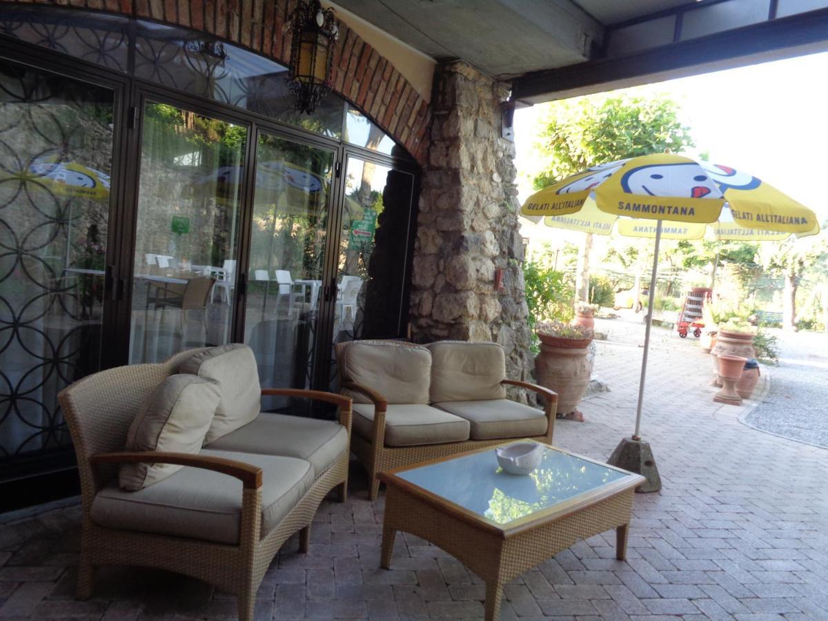 Hotel Rosati 키우시 외부 사진